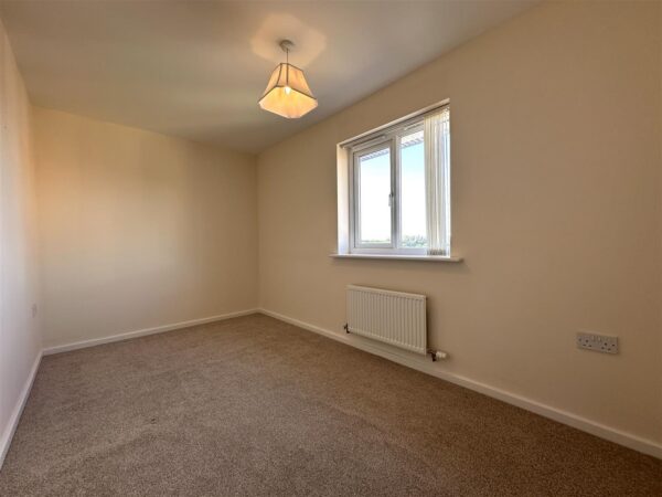 Dale Crescent, Fernwood, Newark