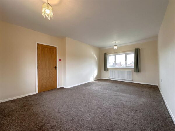 Sandfield Way, Newark
