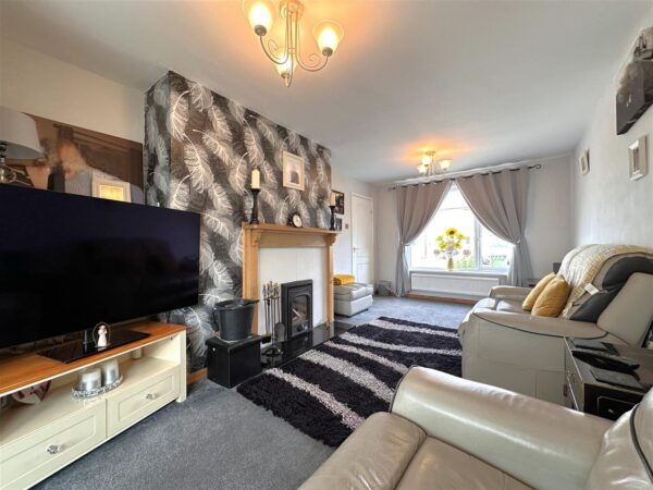 Almond Grove, Farndon, Newark