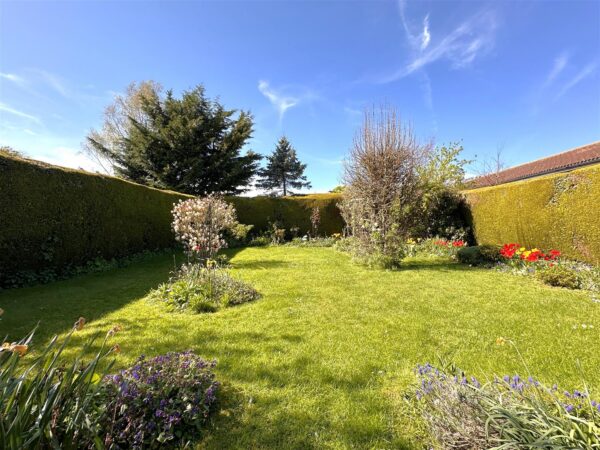 Strathmore Lodge, Long Street, Foston, Grantham