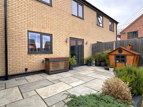 Woodland Walk, Collingham, Newark