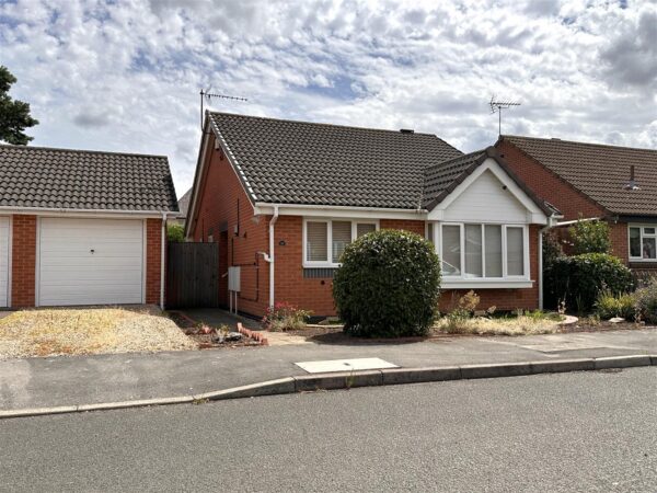 Clayton Close, Newark