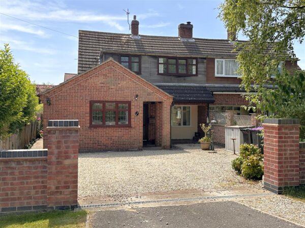 Vicarage Lane, Long Bennington, Newark