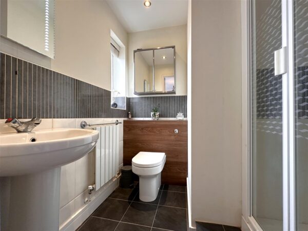 Revill Close, Claypole, Newark