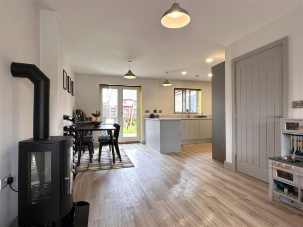Woodland Walk, Collingham, Newark