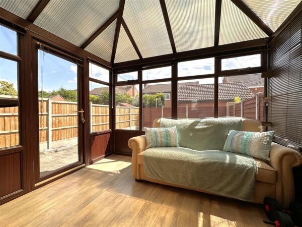 Blackthorne Close, Balderton, Newark