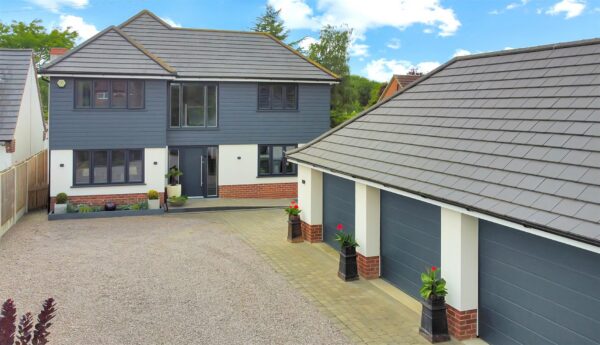 The Poplars, Barnby Road, Newark
