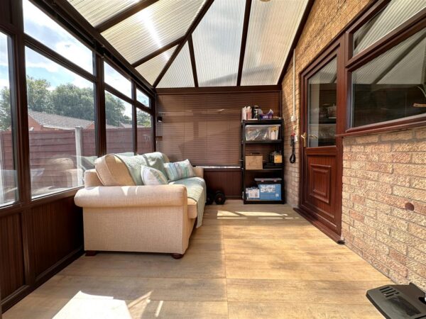 Blackthorne Close, Balderton, Newark