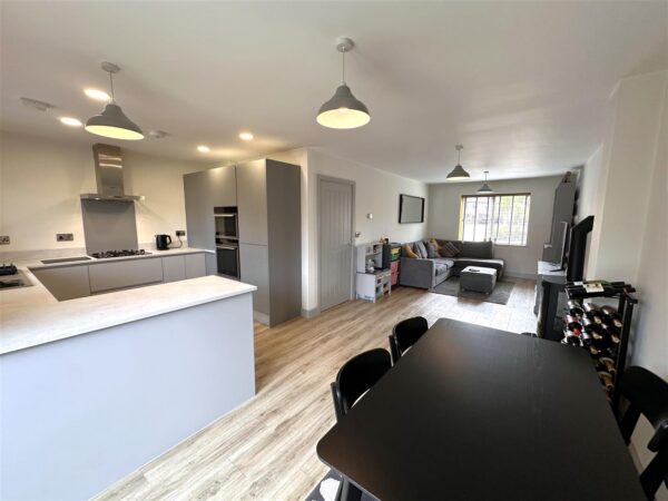 Woodland Walk, Collingham, Newark