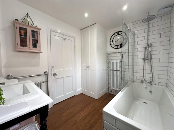 Weaver Cottage, Palmer Road, Sutton-On-Trent, Newark