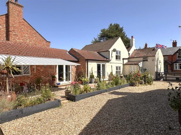 Tilney House, Eagle Road, North Scarle, Lincoln