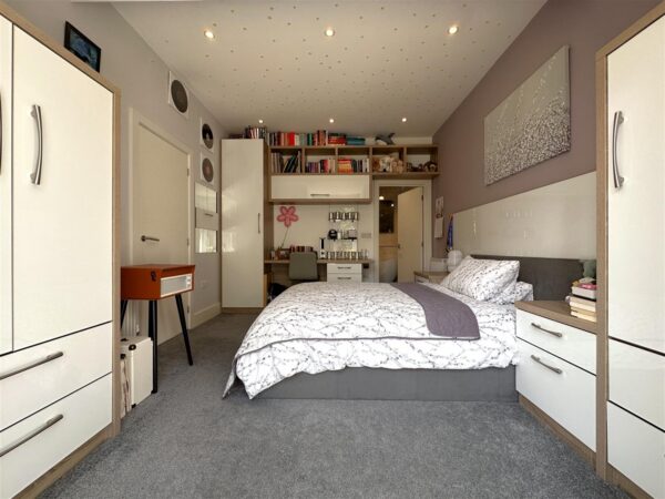 Oakdale, Gainsborough Road, Winthorpe, Newark