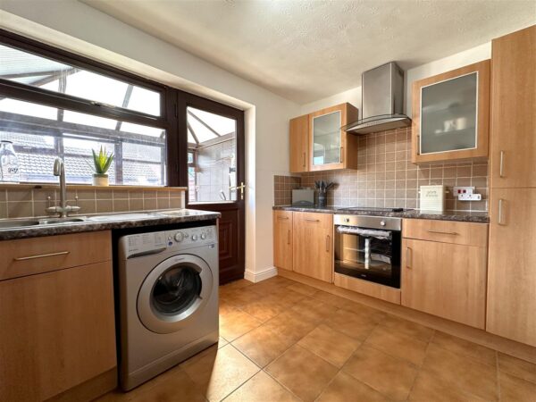 Blackthorne Close, Balderton, Newark