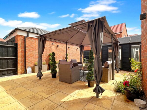 Lysander Place, Fernwood, Newark