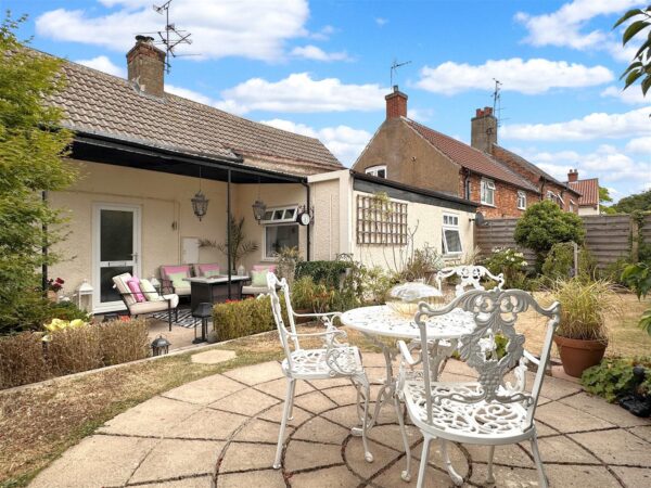 Weaver Cottage, Palmer Road, Sutton-On-Trent, Newark