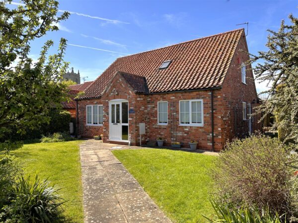 Strathmore Lodge, Long Street, Foston, Grantham