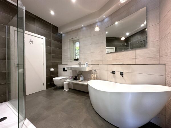 Oakdale, Gainsborough Road, Winthorpe, Newark