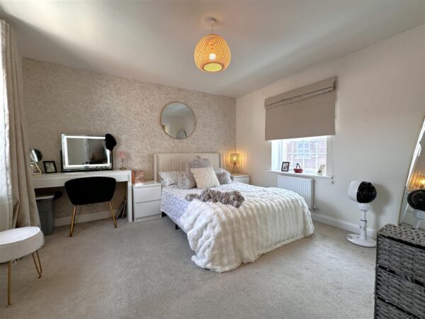 Lysander Place, Fernwood, Newark