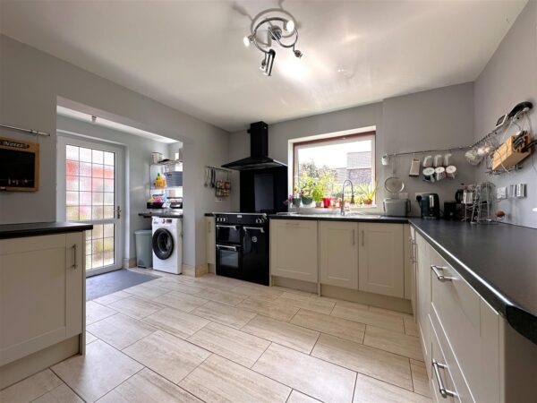 Vicarage Lane, Long Bennington, Newark