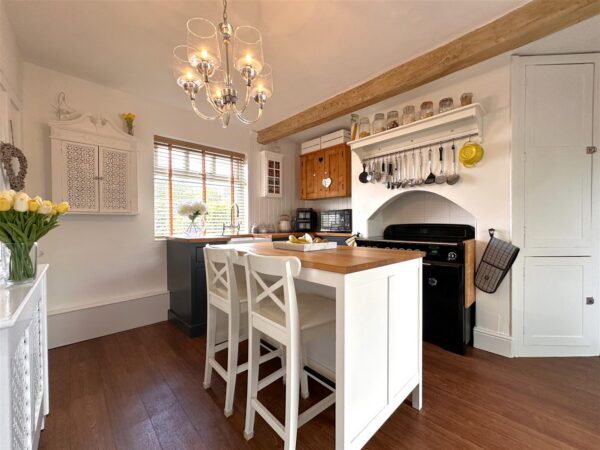 Weaver Cottage, Palmer Road, Sutton-On-Trent, Newark