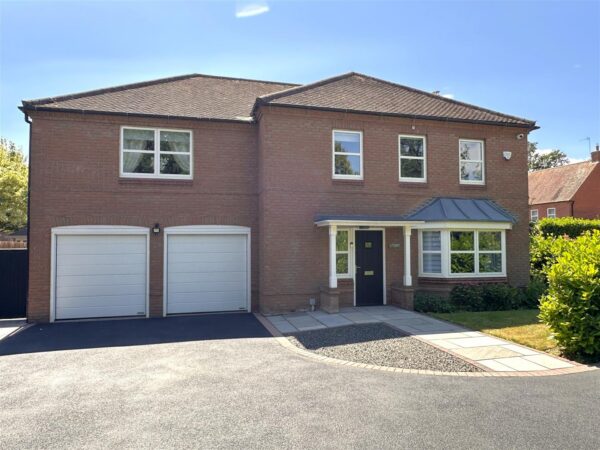 Collinson Lane, Fernwood, Newark