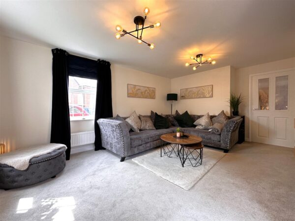 Lysander Place, Fernwood, Newark
