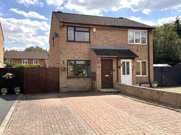 Blackthorne Close, Balderton, Newark
