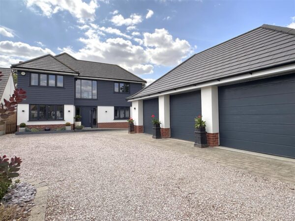 The Poplars, Barnby Road, Newark