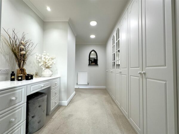 Collinson Lane, Fernwood, Newark