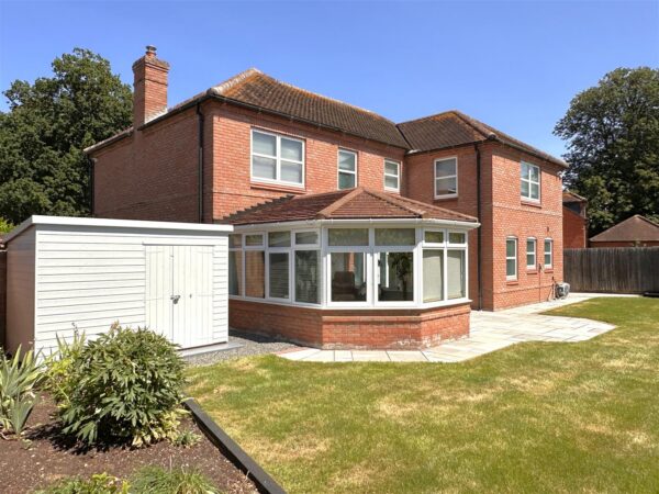 Collinson Lane, Fernwood, Newark