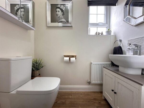 Lysander Place, Fernwood, Newark