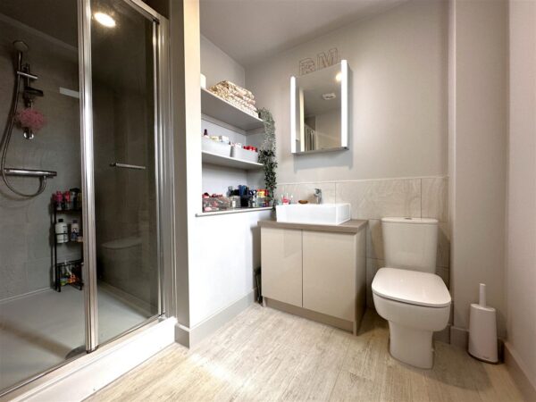Woodland Walk, Collingham, Newark