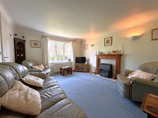Strathmore Lodge, Long Street, Foston, Grantham