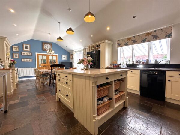 Tilney House, Eagle Road, North Scarle, Lincoln