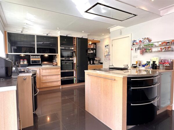 Oakdale, Gainsborough Road, Winthorpe, Newark