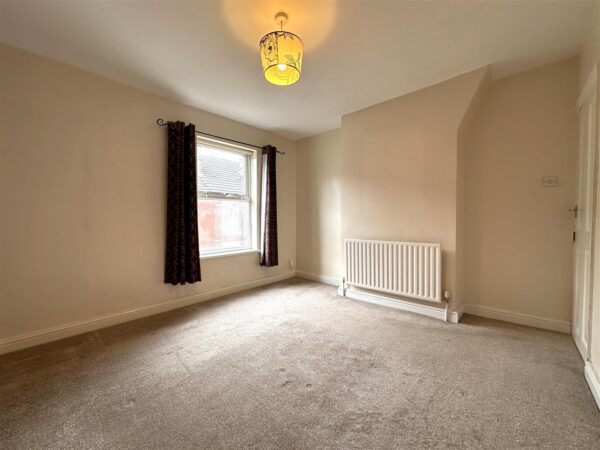 Newnham Road, Newark