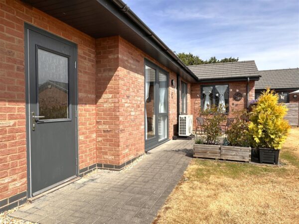 The Poppyfields, Collingham, Newark