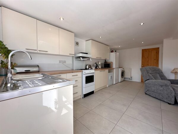 Keats Road, Balderton, Newark