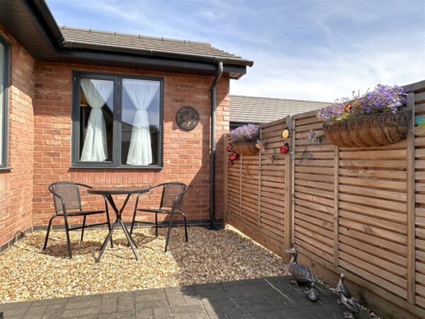 The Poppyfields, Collingham, Newark