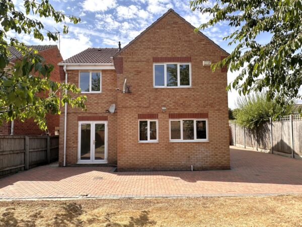 Cambridge Meadows, Newark