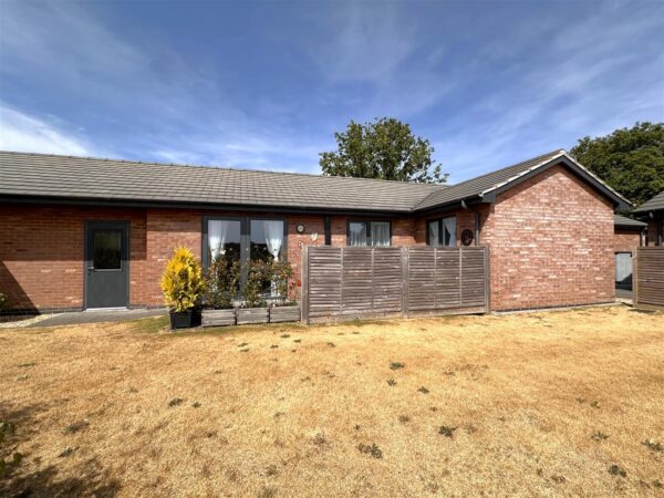 The Poppyfields, Collingham, Newark