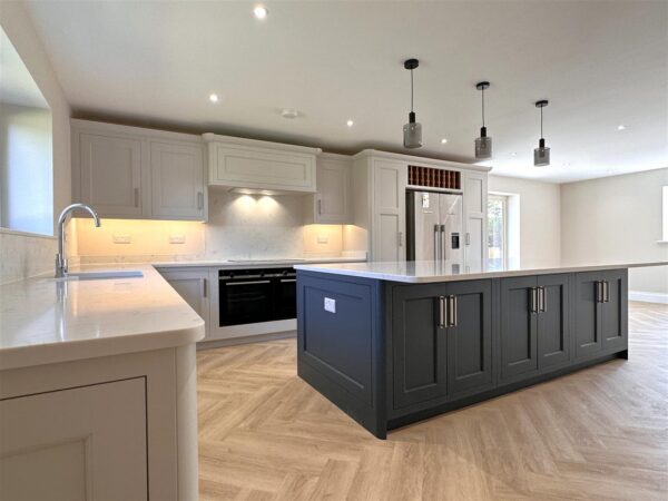Station Road, Collingham, Newark
