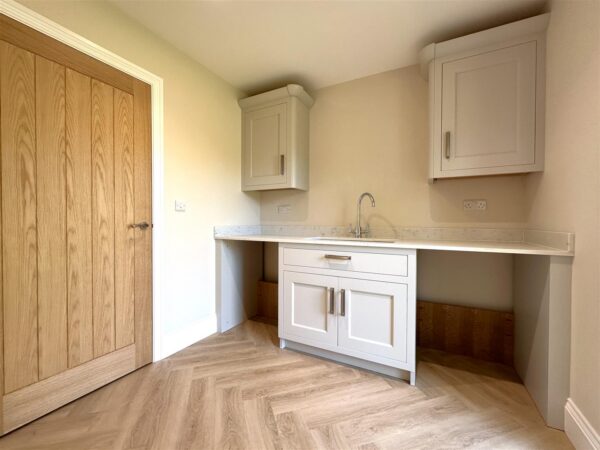 Station Road, Collingham, Newark