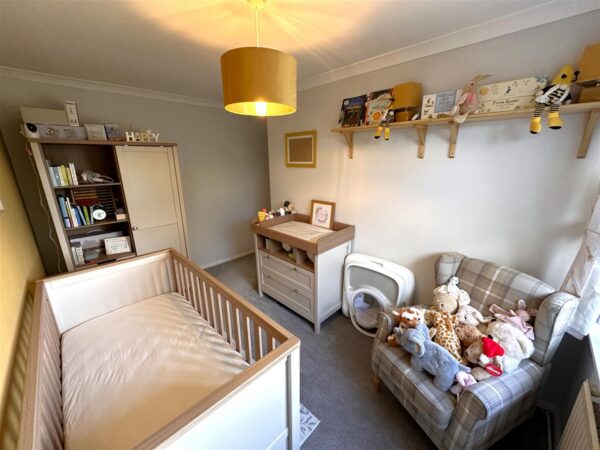 Village Close, Farndon, Newark