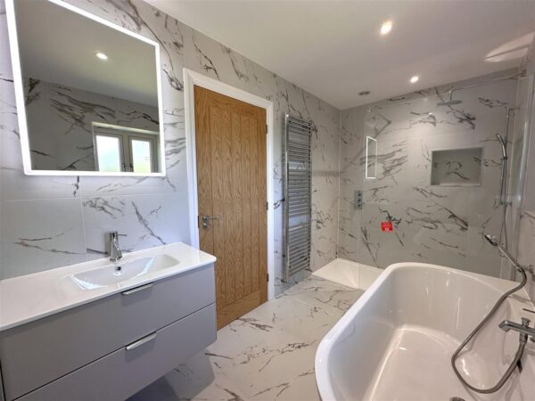 Station Road, Collingham, Newark