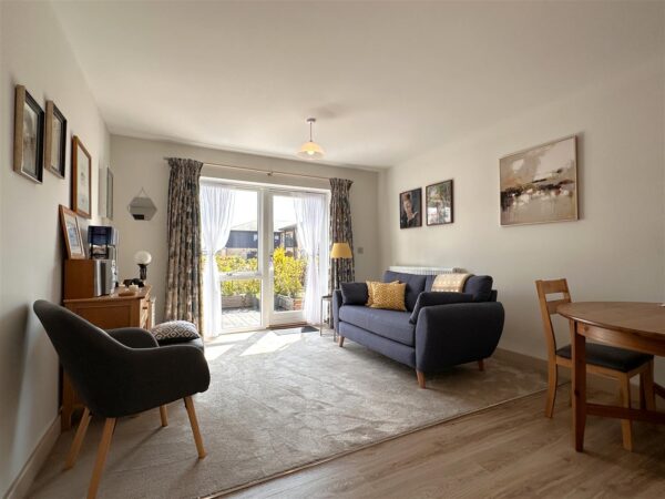 The Poppyfields, Collingham, Newark