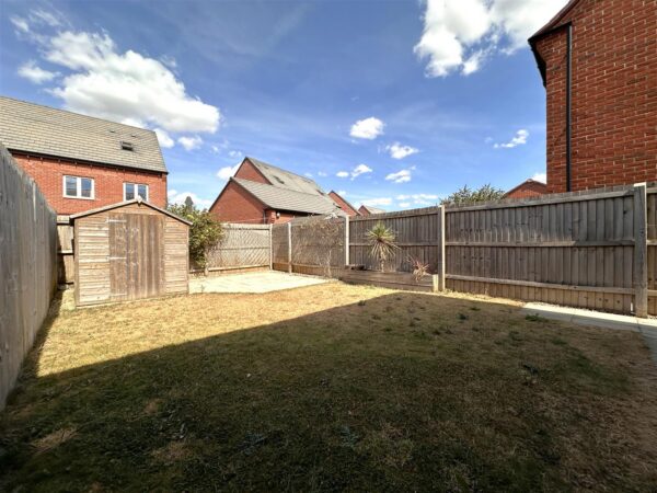 Charters Drive, Middlebeck, Newark