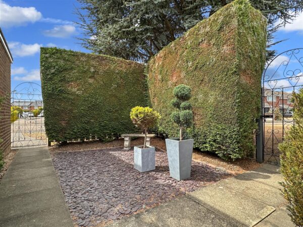 Pocklington Crescent, Winthorpe, Newark