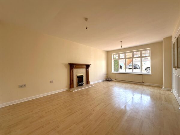 Cambridge Meadows, Newark