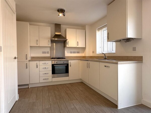 Charters Drive, Middlebeck, Newark